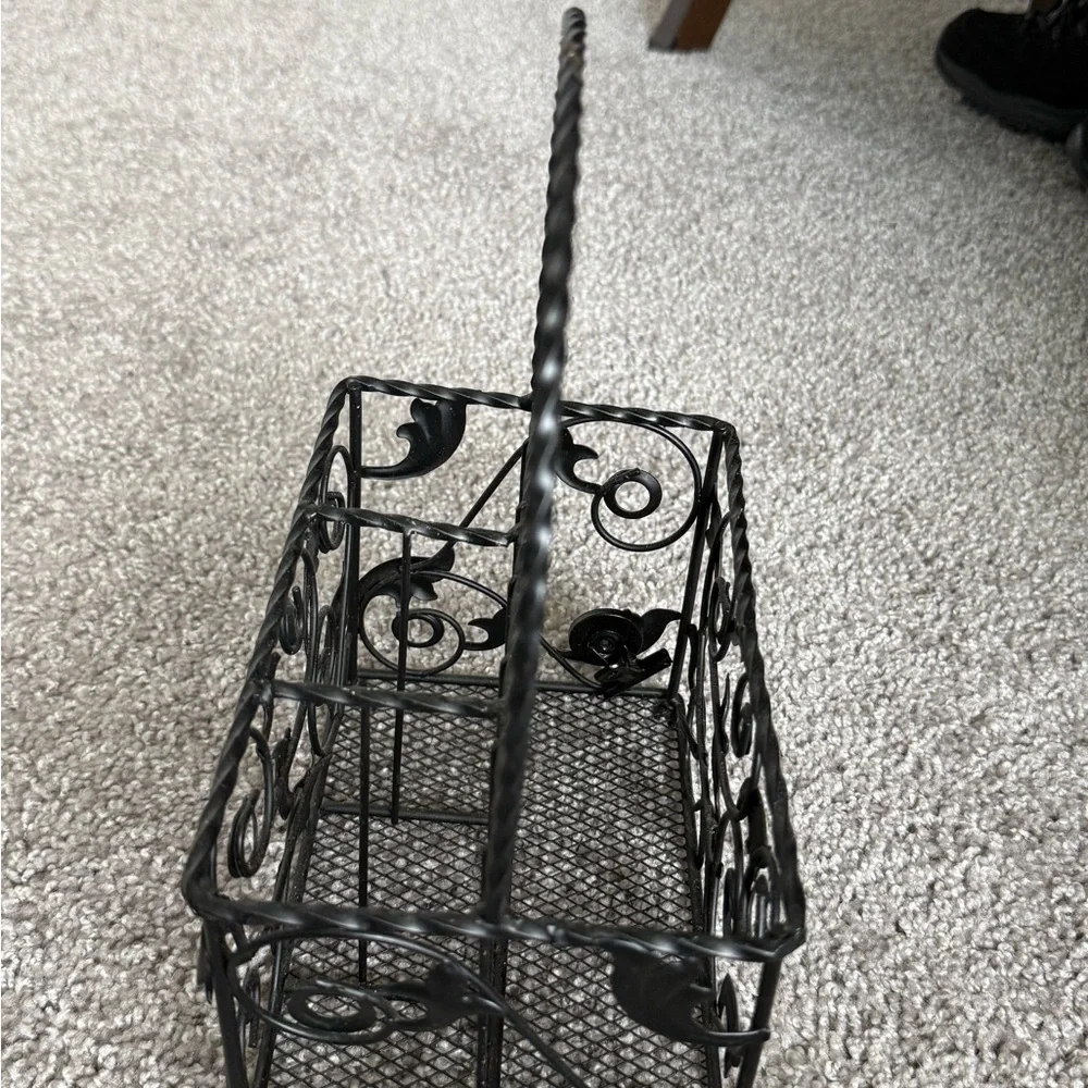 Elegant Black Metal Wire Basket